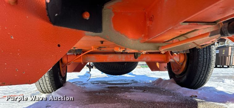 image for item MO9106 2010 JLG T500J  boom lift