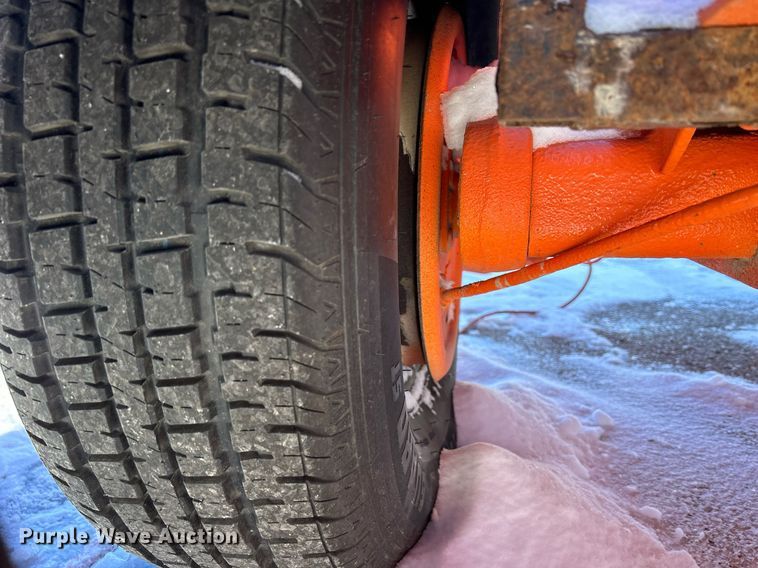 image for item MO9106 2010 JLG T500J  boom lift