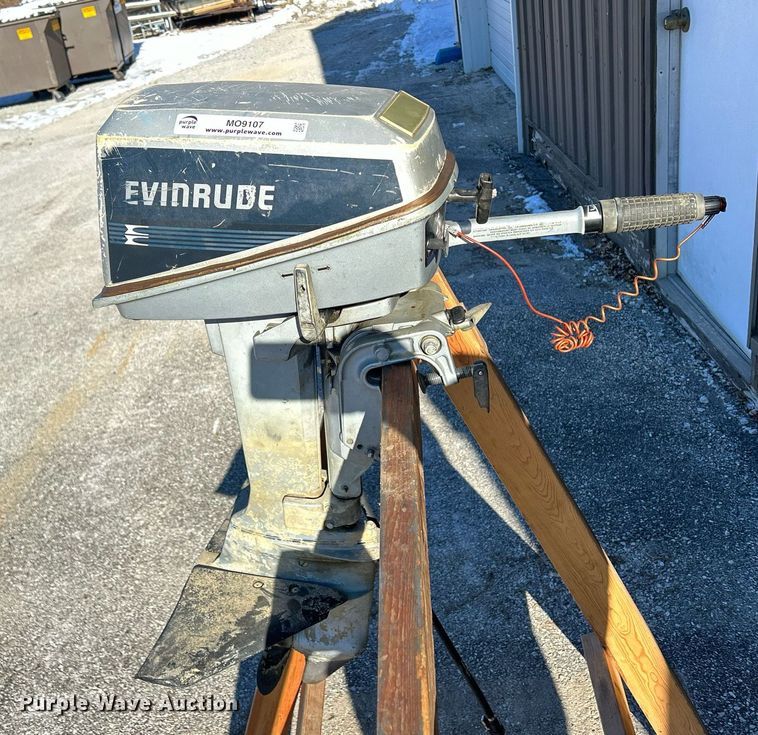 image for item MO9107 Evinrude E6RCUD  outboard engine