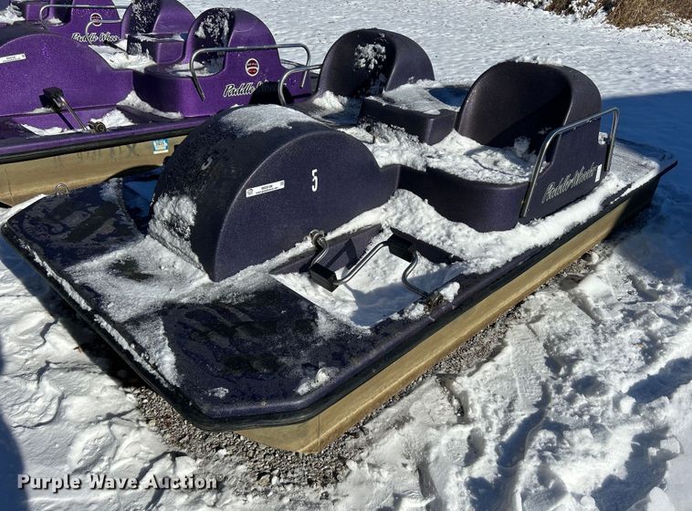 image for item MO9108 Paddle Wheeler  paddle boat