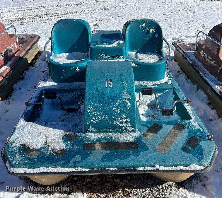 image for item MO9114 Paddle Wheeler  paddle boat