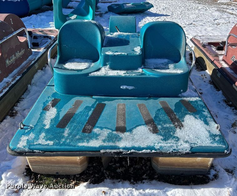 image for item MO9114 Paddle Wheeler  paddle boat