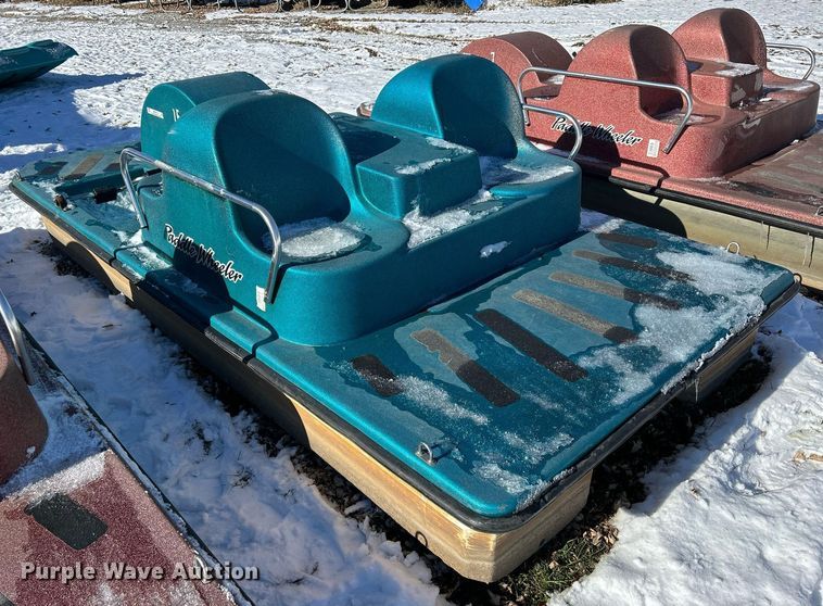 image for item MO9114 Paddle Wheeler  paddle boat