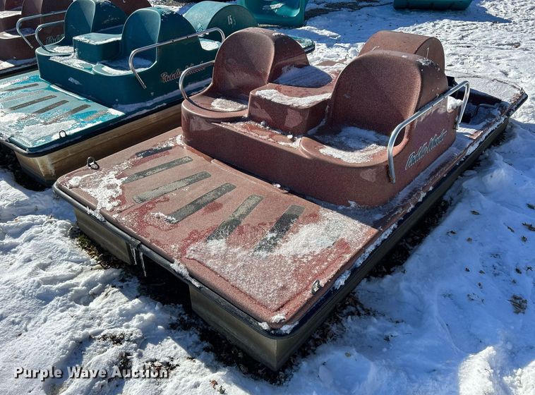 image for item MO9115 Paddle Wheeler  paddle boat
