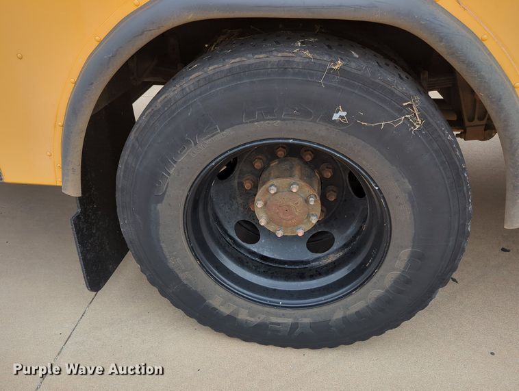 image for item MX9439 2006 Blue Bird Vision  school bus