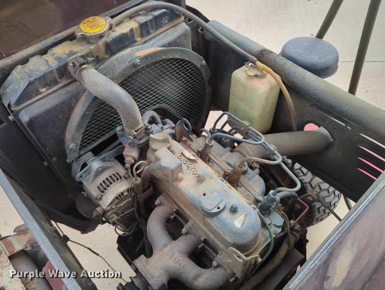 image for item MX9442 Steiner 230  turf sprayer