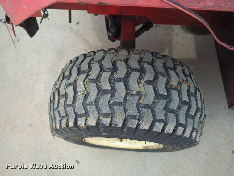 image for item MX9442 Steiner 230  turf sprayer