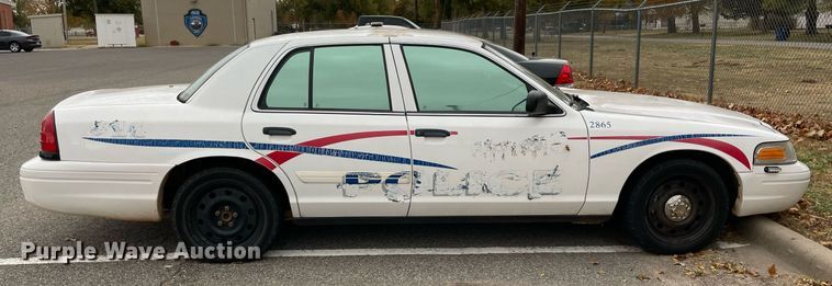 image for item NA9699 2011 Ford Crown Victoria Police Interceptor