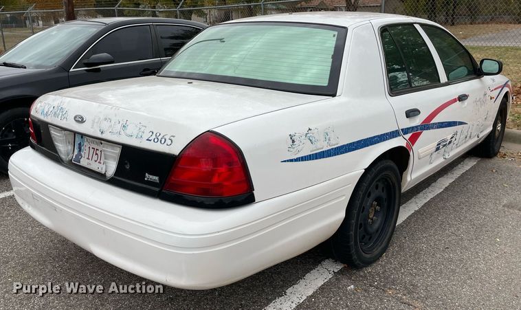 image for item NA9699 2011 Ford Crown Victoria Police Interceptor