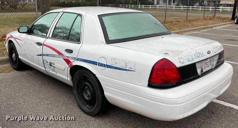 image for item NA9699 2011 Ford Crown Victoria Police Interceptor