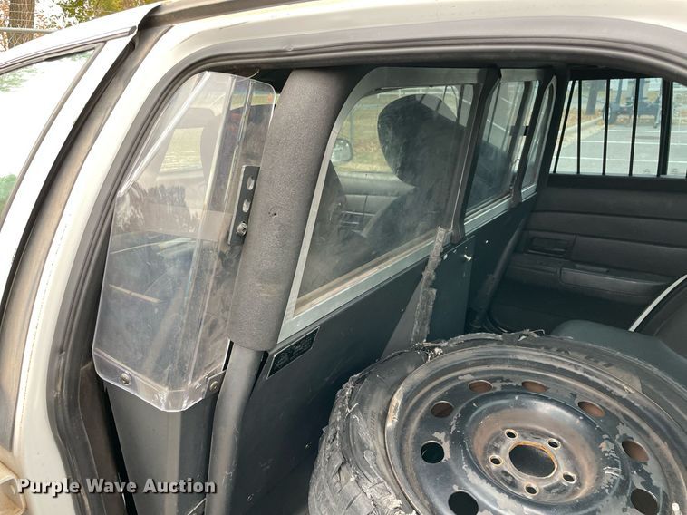 image for item NA9699 2011 Ford Crown Victoria Police Interceptor