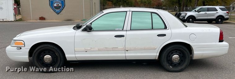 image for item NA9700 2010 Ford Crown Victoria Police Interceptor