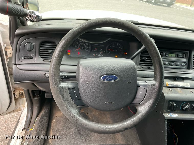 image for item NA9700 2010 Ford Crown Victoria Police Interceptor