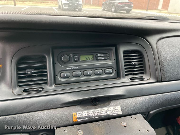 image for item NA9700 2010 Ford Crown Victoria Police Interceptor