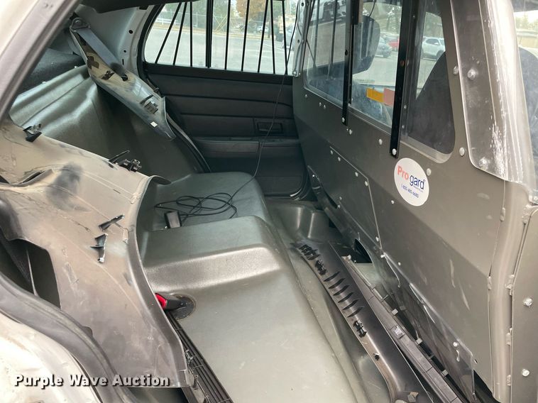 image for item NA9700 2010 Ford Crown Victoria Police Interceptor