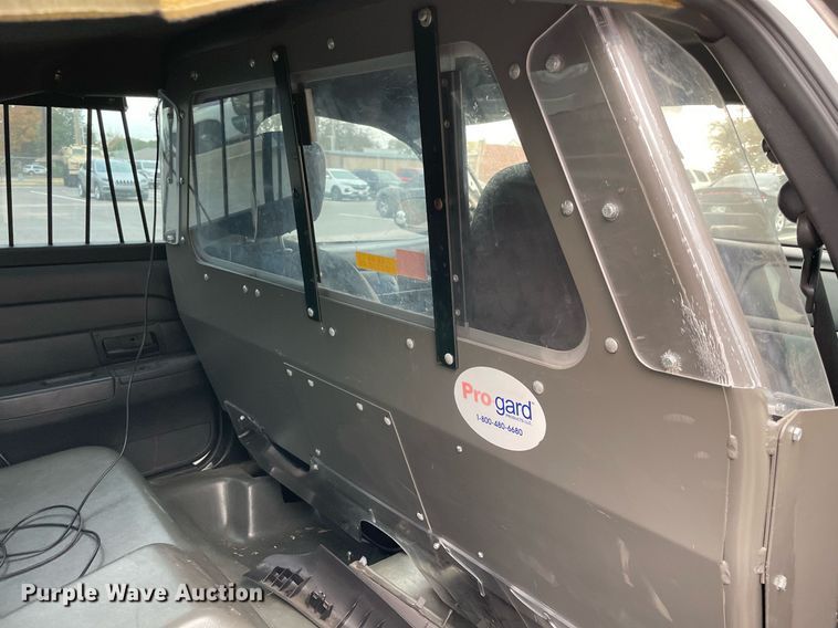 image for item NA9700 2010 Ford Crown Victoria Police Interceptor