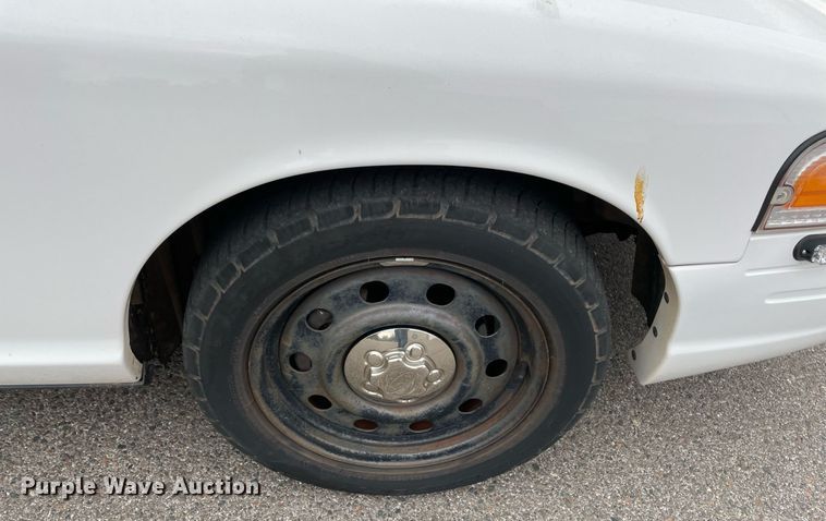 image for item NA9700 2010 Ford Crown Victoria Police Interceptor