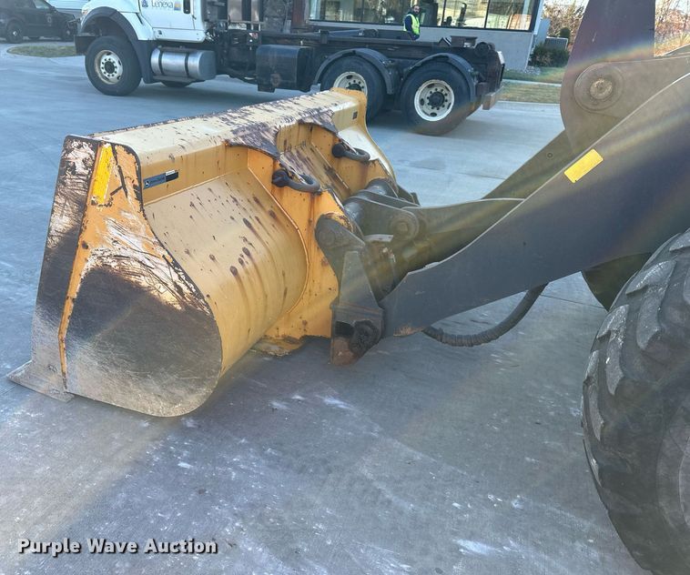 image for item NL9175 2013 John Deere 444K  wheel loader