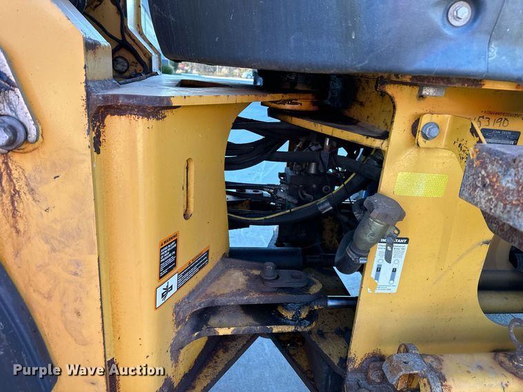 image for item NL9175 2013 John Deere 444K  wheel loader