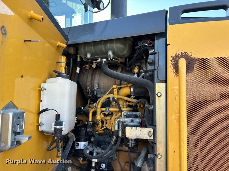 image for item NL9175 2013 John Deere 444K  wheel loader