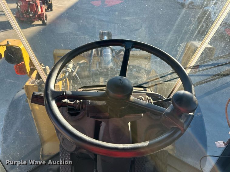 image for item NL9175 2013 John Deere 444K  wheel loader