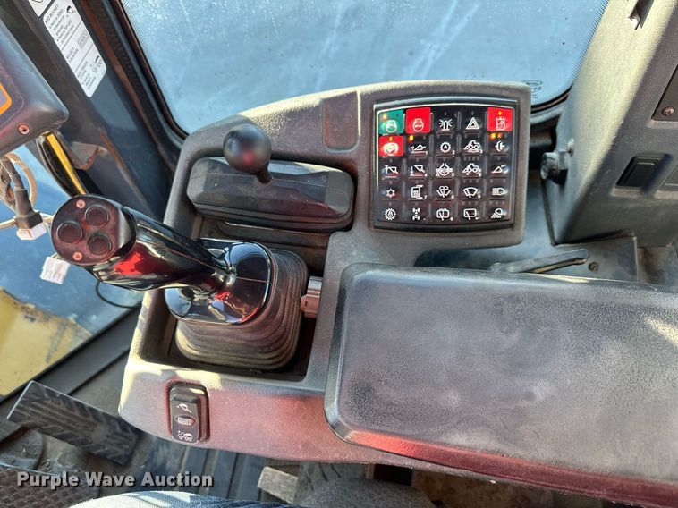 image for item NL9175 2013 John Deere 444K  wheel loader