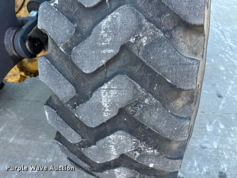 image for item NL9175 2013 John Deere 444K  wheel loader