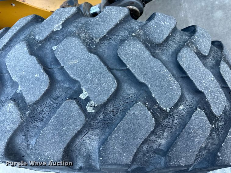 image for item NL9175 2013 John Deere 444K  wheel loader