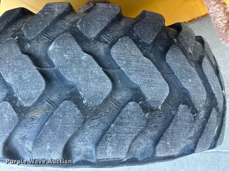 image for item NL9175 2013 John Deere 444K  wheel loader