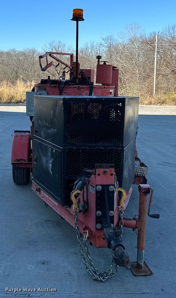 image for item NL9176 2002 Crafco SS125  melter applicator