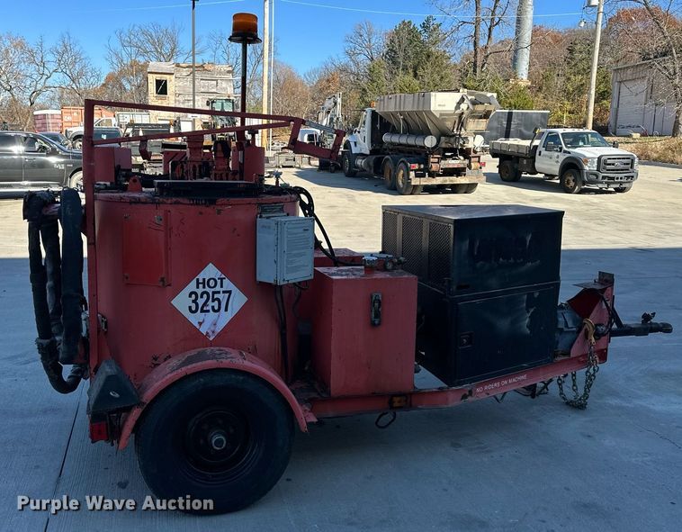 image for item NL9176 2002 Crafco SS125  melter applicator