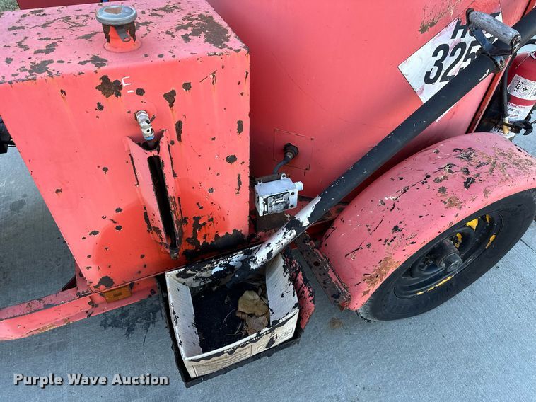 image for item NL9176 2002 Crafco SS125  melter applicator