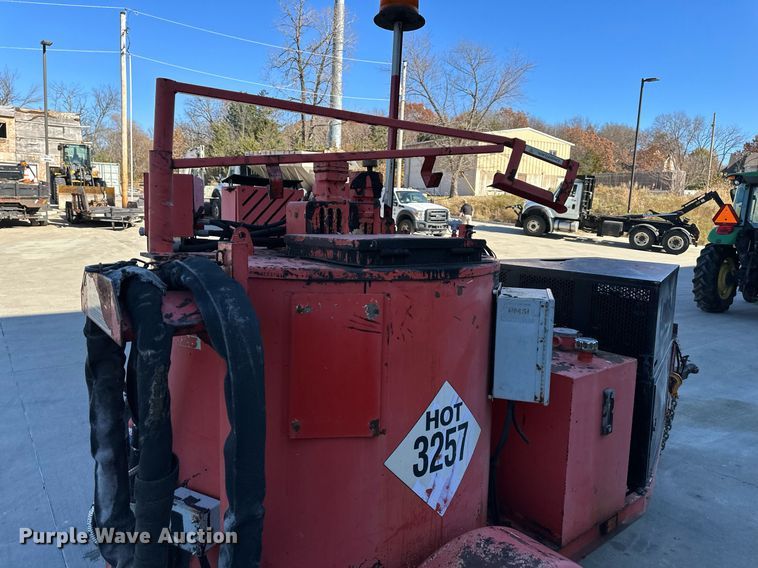 image for item NL9176 2002 Crafco SS125  melter applicator