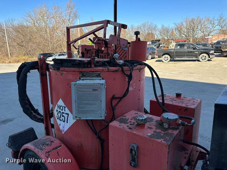 image for item NL9176 2002 Crafco SS125  melter applicator