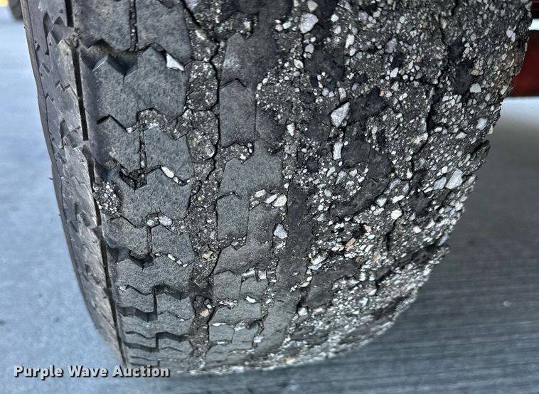 image for item NL9176 2002 Crafco SS125  melter applicator