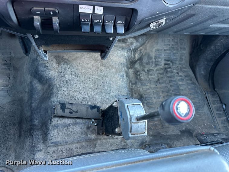 image for item NL9177 2012 Ford F450 Super Duty  dump flatbed truck