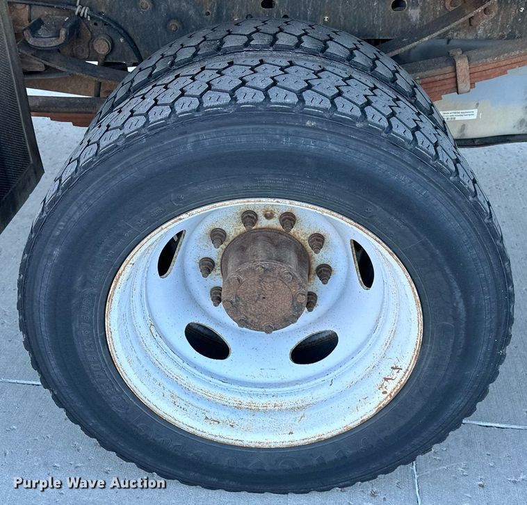 image for item NL9177 2012 Ford F450 Super Duty  dump flatbed truck