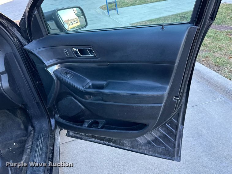 image for item NL9178 2016 Ford Explorer Police Interceptor  SUV