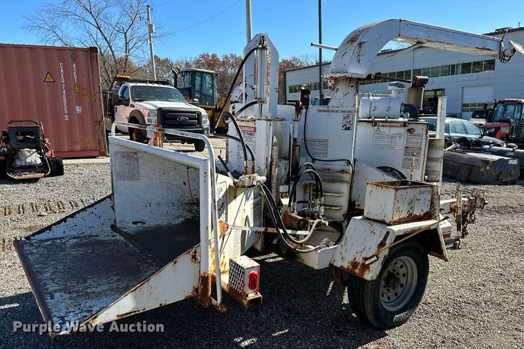 image for item NL9180 1993 Brush Bandit 250  wood chipper