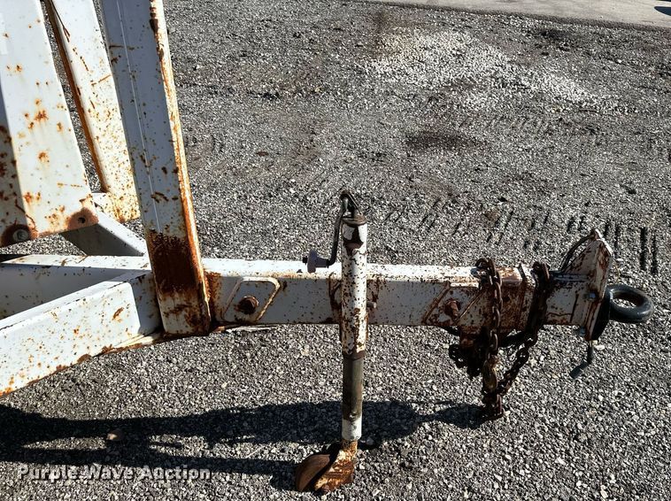 image for item NL9180 1993 Brush Bandit 250  wood chipper