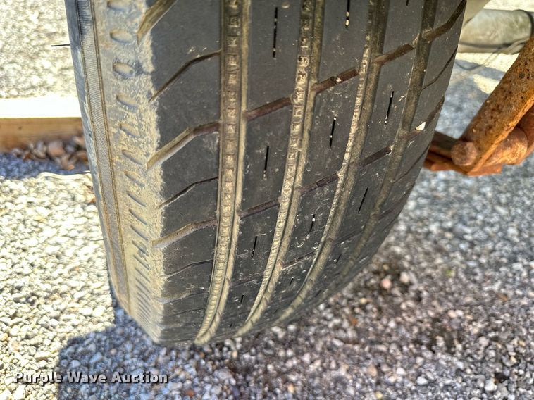 image for item NL9180 1993 Brush Bandit 250  wood chipper