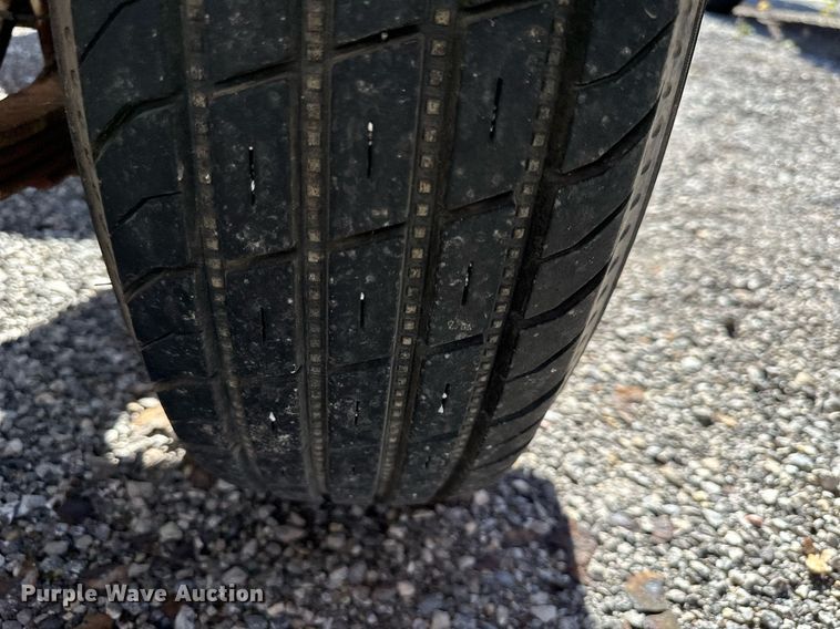 image for item NL9180 1993 Brush Bandit 250  wood chipper