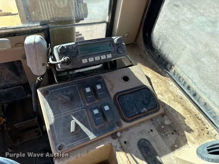 image for item NL9181 2005 Caterpillar 939C  track loader