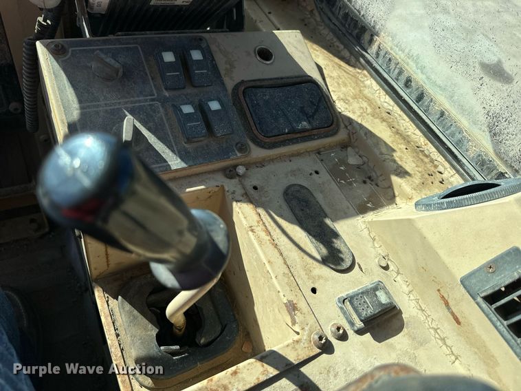 image for item NL9181 2005 Caterpillar 939C  track loader