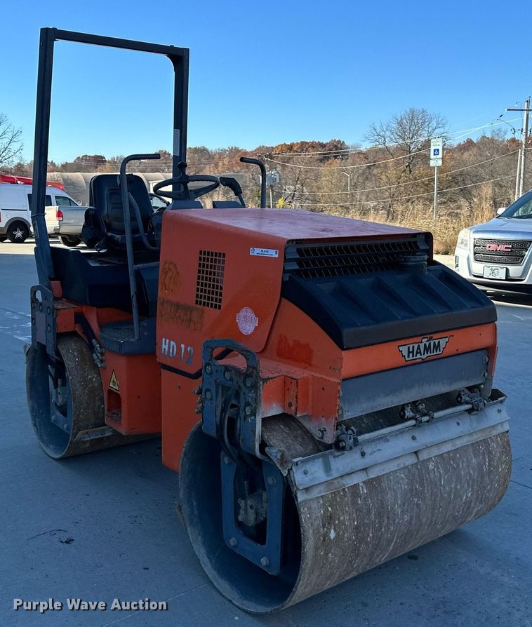 image for item NL9184 Hamm HD12  double drum roller