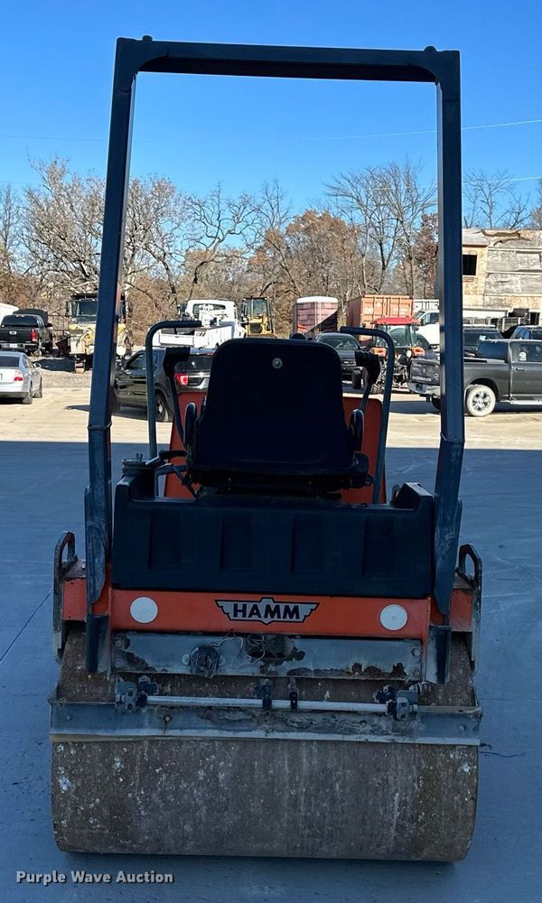 image for item NL9184 Hamm HD12  double drum roller