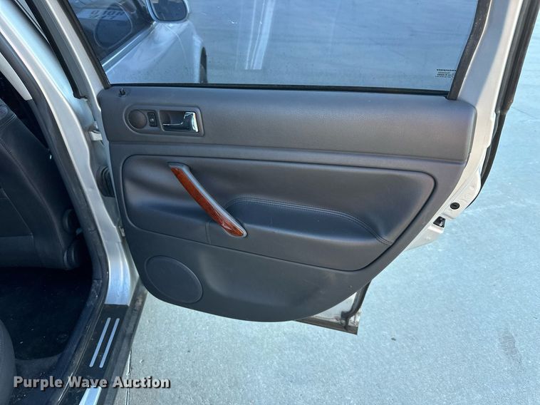 image for item NL9185 2004 Volkswagen Passat