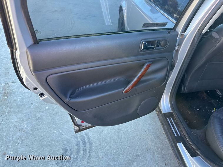 image for item NL9185 2004 Volkswagen Passat