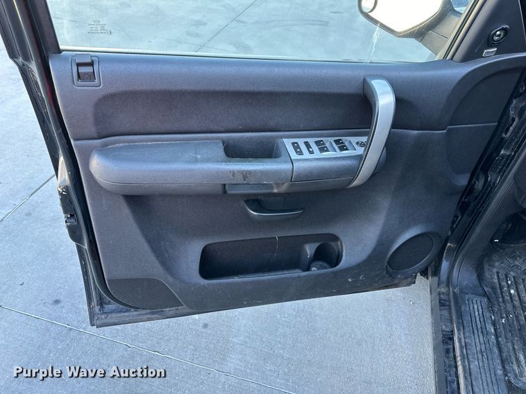 image for item NL9186 2007 GMC Sierra 1500  Ext. Cab pickup truck