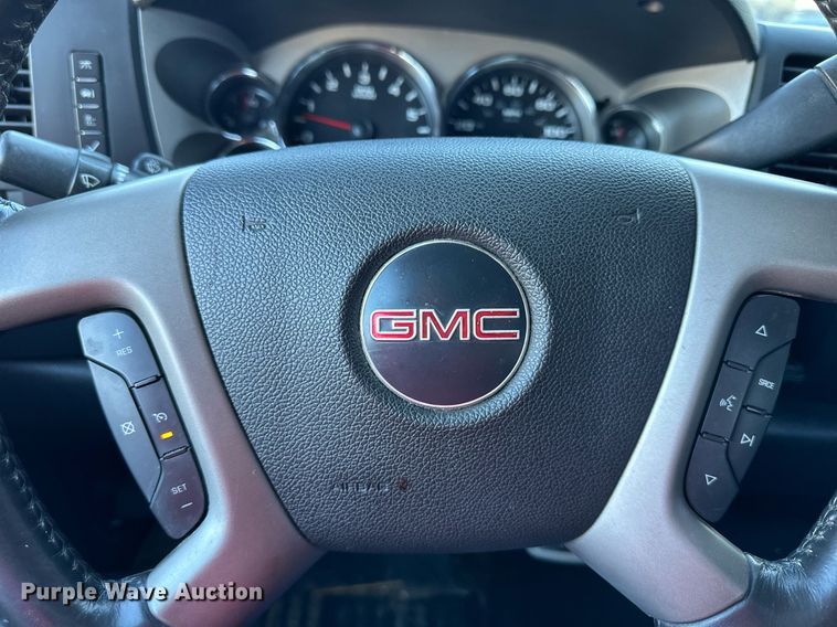 image for item NL9186 2007 GMC Sierra 1500  Ext. Cab pickup truck